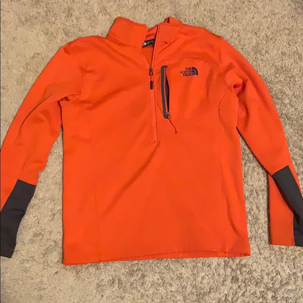 North face orange pull over orange (M)